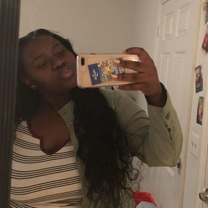 Meet your Posher, Keisha